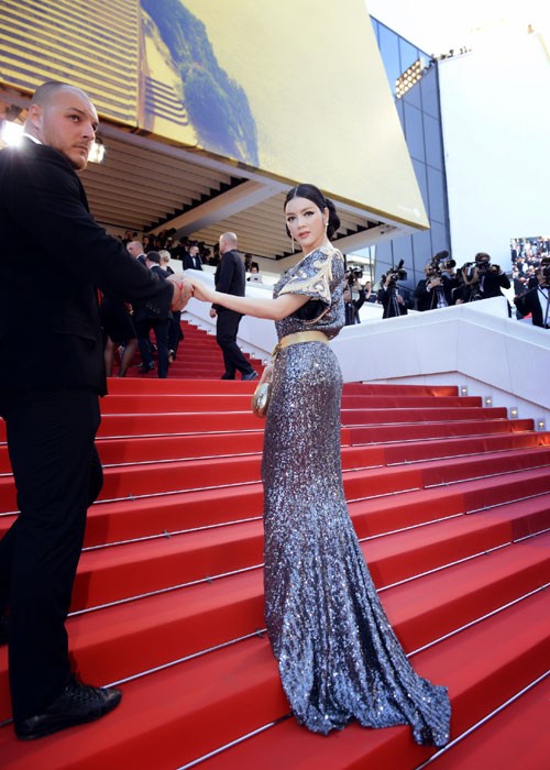 Ngan ngo ngam Ly Nha Ky tren tham do Cannes 2016-Hinh-9